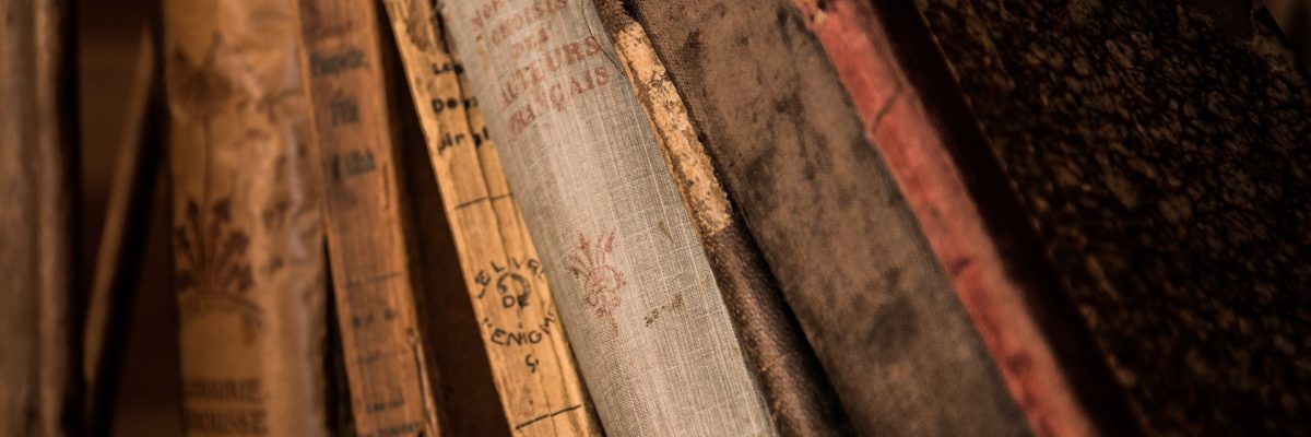 old-books-436498_1920 old-books-436498_1920